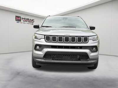 2024 Jeep Compass, $21990. Photo 3