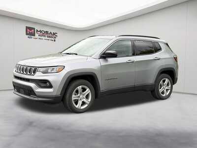 2024 Jeep Compass, $21990. Photo 4