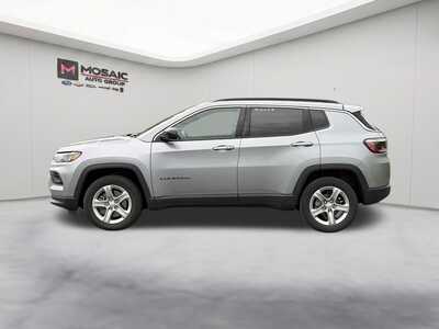 2024 Jeep Compass, $21990. Photo 5