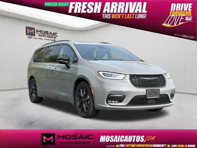 2025 Chrysler Pacifica, $34990. Photo 1
