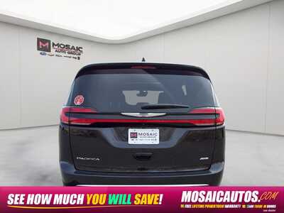 2026 Chrysler Pacifica, $37802. Photo 6