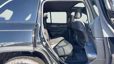 2026 Jeep Grand Cherokee, $34403. Photo 12