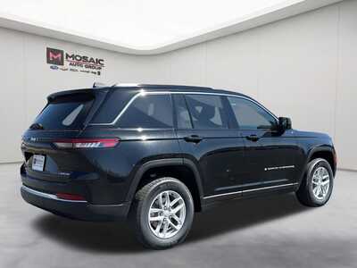 2026 Jeep Grand Cherokee, $34403. Photo 7