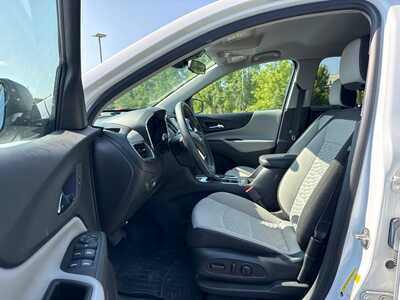2020 Chevrolet Equinox, $16990. Photo 9