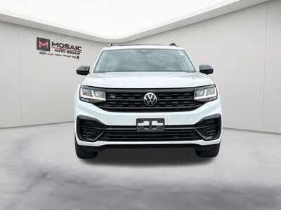 2023 Volkswagen Atlas, $32680. Photo 3