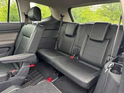 2023 Volkswagen Atlas, $32680. Photo 8