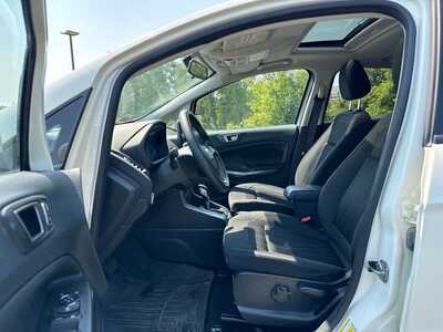 2021 Ford EcoSport, $14930. Photo 8