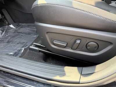 2025 Mazda CX-50, $32990. Photo 10