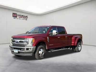 2017 Ford F350 Crew Cab, $39990. Photo 4