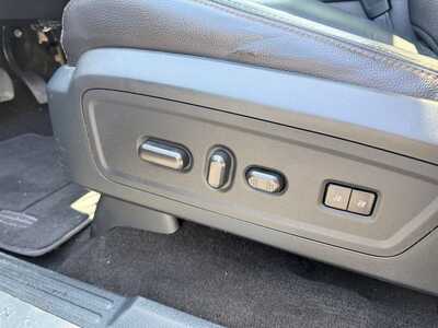 2016 Lincoln Navigator, $16990. Photo 11