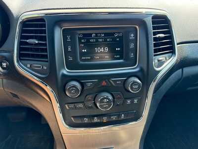 2016 Jeep Grand Cherokee, $9630. Photo 11