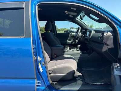 2017 Toyota Tacoma, $27990. Photo 11