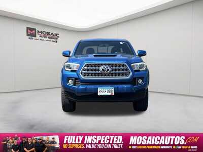 2017 Toyota Tacoma, $27990. Photo 2