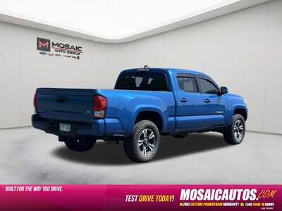 2017 Toyota Tacoma, $27990. Photo 7