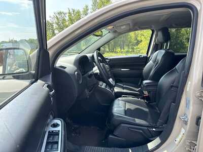 2017 Jeep Compass, $9990. Photo 10