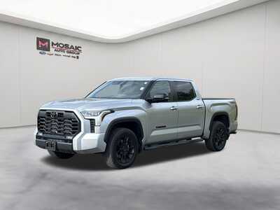 2025 Toyota Tundra Crew Cab, $52990. Photo 4