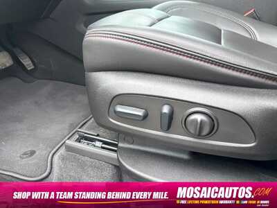 2023 Chevrolet Traverse, $34990. Photo 9