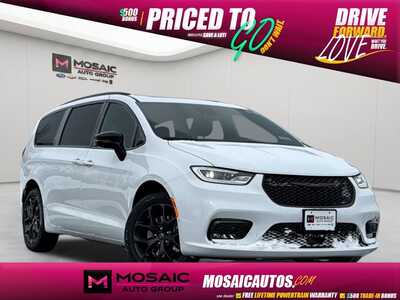 2026 Chrysler Pacifica, $40494. Photo 1