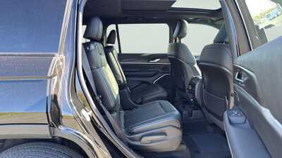 2026 Jeep Grand Cherokee L, $44083. Photo 12