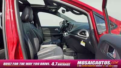 2026 Chrysler Pacifica, $40925. Photo 11