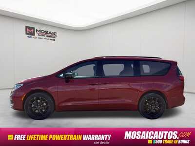 2026 Chrysler Pacifica, $40925. Photo 4