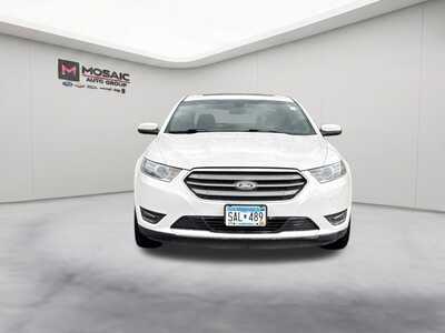 2015 Ford Taurus, $9955. Photo 3