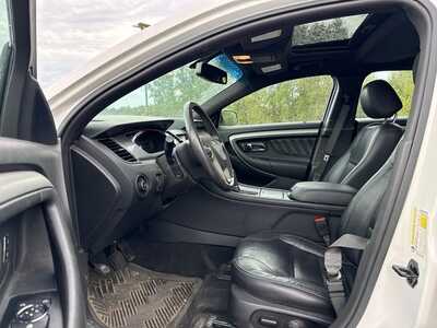 2015 Ford Taurus, $9955. Photo 8