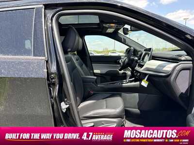 2026 Jeep Compass, $31087. Photo 11