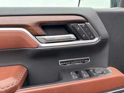 2025 GMC 1500 Crew Cab, $64990. Photo 10
