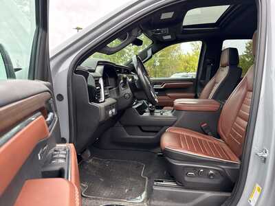 2025 GMC 1500 Crew Cab, $64990. Photo 8