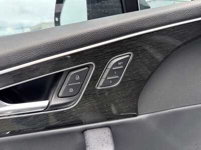 2021 Audi Q7, $19990. Photo 11