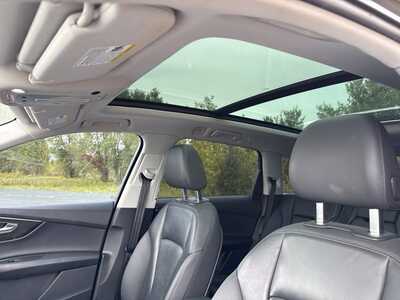2021 Audi Q7, $19990. Photo 9