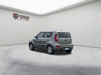 2013 Kia Soul, $2490. Photo 7