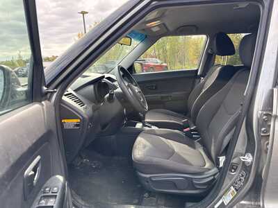 2013 Kia Soul, $2490. Photo 8