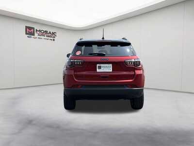 2026 Jeep Compass, $31333. Photo 6