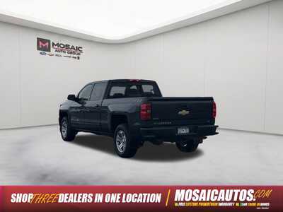 2018 Chevrolet 1500 Crew Cab, $25990. Photo 5