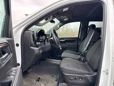 2025 Chevrolet 1500 Crew Cab, $40990. Photo 8