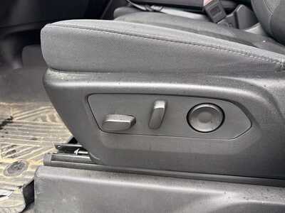 2025 Chevrolet 1500 Crew Cab, $40990. Photo 9