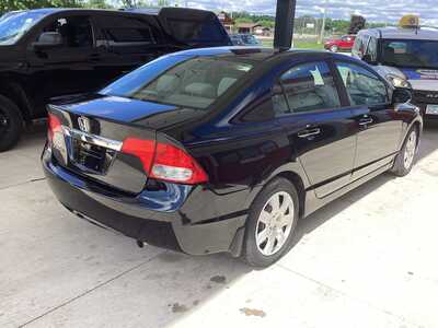 2009 Honda Civic, $6995. Photo 5