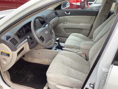 2007 Hyundai Sonata, $5995. Photo 2
