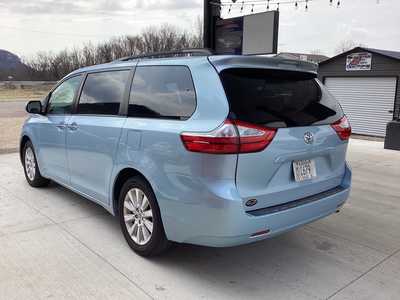 2015 Toyota Sienna, $15295. Photo 3