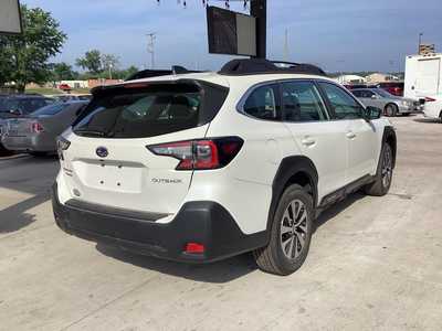 2023 Subaru Outback, $24295. Photo 5