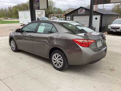 2017 Toyota Corolla, $13495. Photo 4