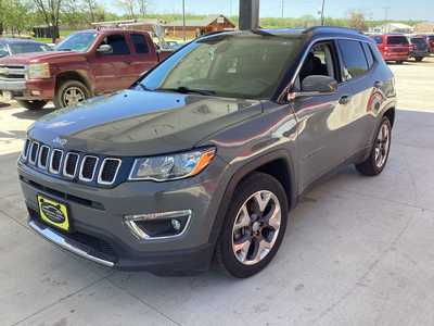2020 Jeep Compass, $14295. Photo 1