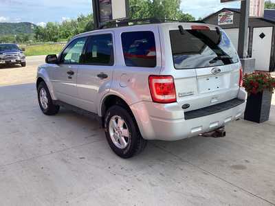 2011 Ford Escape, $6295. Photo 3