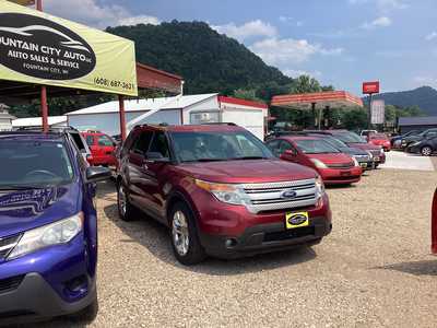 2015 Ford Explorer, $13895. Photo 2