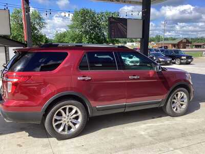 2015 Ford Explorer, $13895. Photo 6