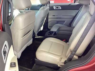 2015 Ford Explorer, $13895. Photo 10