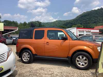2006 Honda Element, $6295. Photo 2