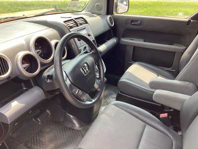 2006 Honda Element, $6295. Photo 3